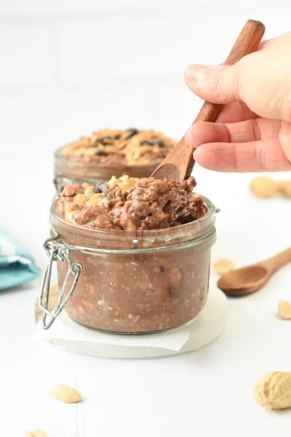 Healthy Chocolate Peanut Butter Overnight Oats: Tastes Like Dessert